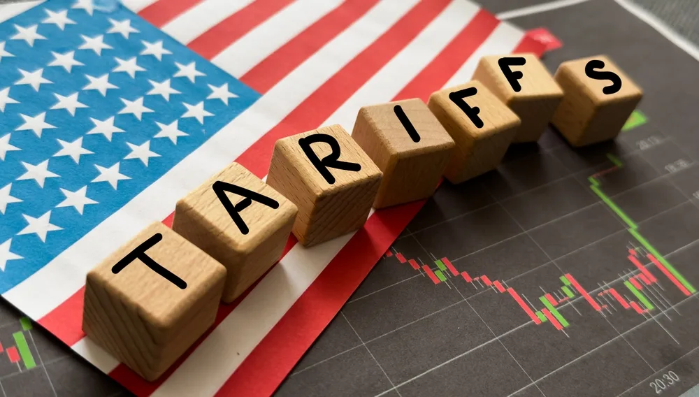 Trump anuncia aranceles del 50% a productos canadienses